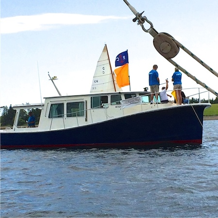 Committe Boat